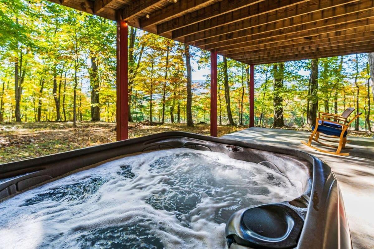 Morton Grove Hot Tub, Large Deck, Wifi, Fire Pit At Chalet Cabin מראה חיצוני תמונה